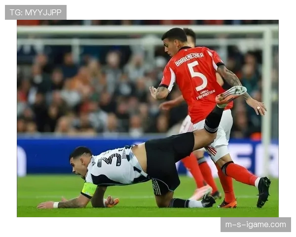 从葡超抢断王到巴黎重金引援：乌加特的生涯转折